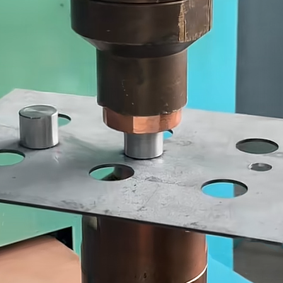 Welding hot plate and stud